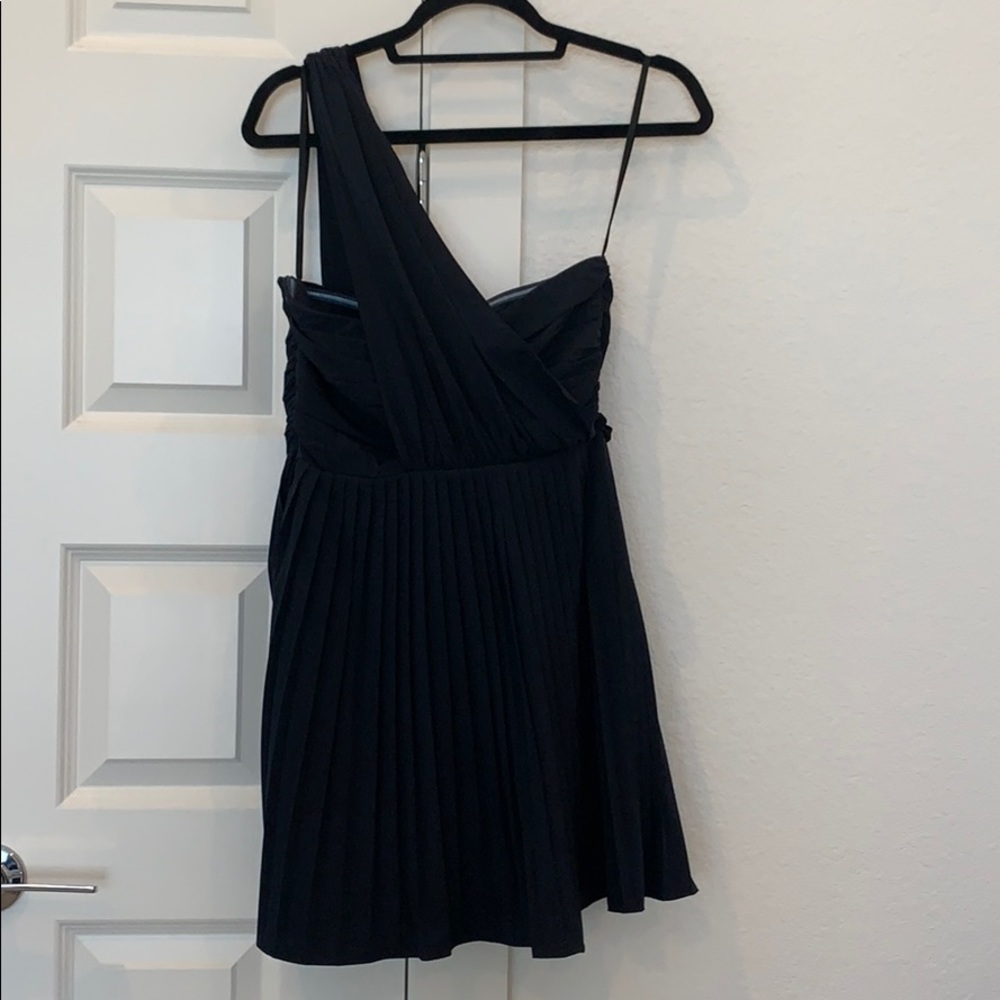 Midnight Blue One Shoulder Pleated Mini Dress - Picture 3 of 4
